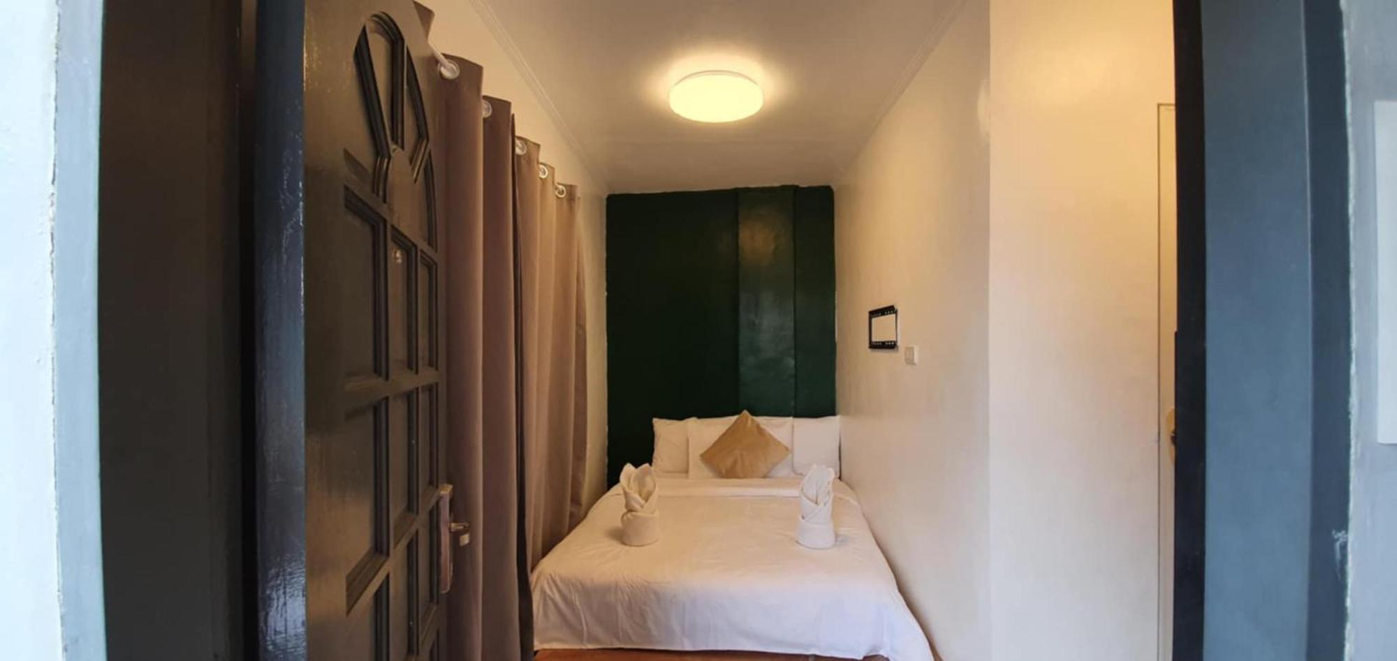 Aj Tourist Inn 科隆 外观 照片