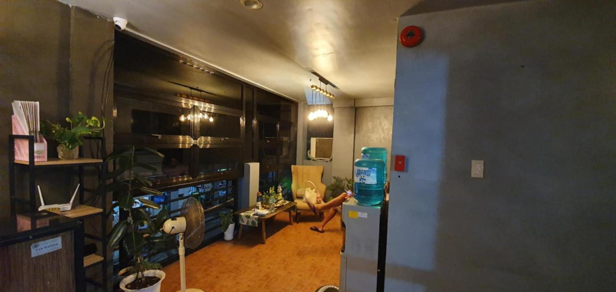 Aj Tourist Inn 科隆 外观 照片