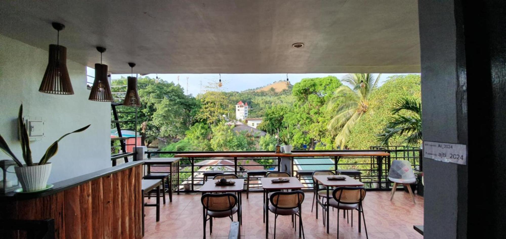Aj Tourist Inn 科隆 外观 照片